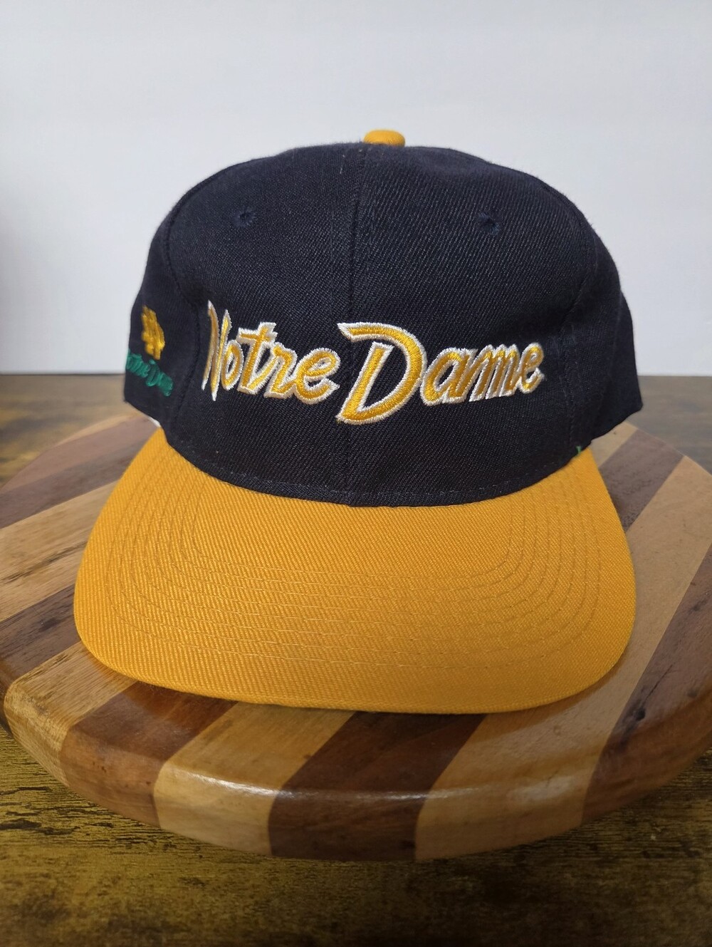 Vintage Notre Dame Fighting Irish Sports Specialties Snapback Hat Green Brim 90s